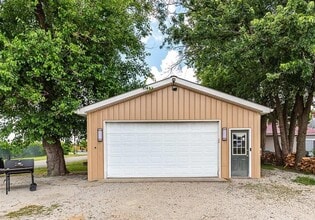 Building Photo - 1029 Thomas V Bryant Dr