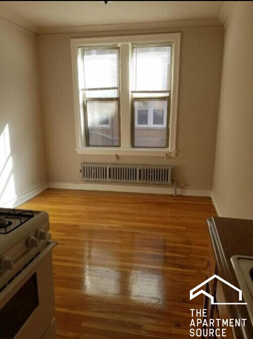 Foto del edificio - 1373 W Touhy Ave