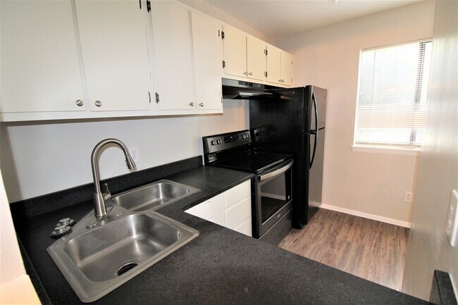 Foto del edificio - 2 Bedroom Townhome in Cotswold!