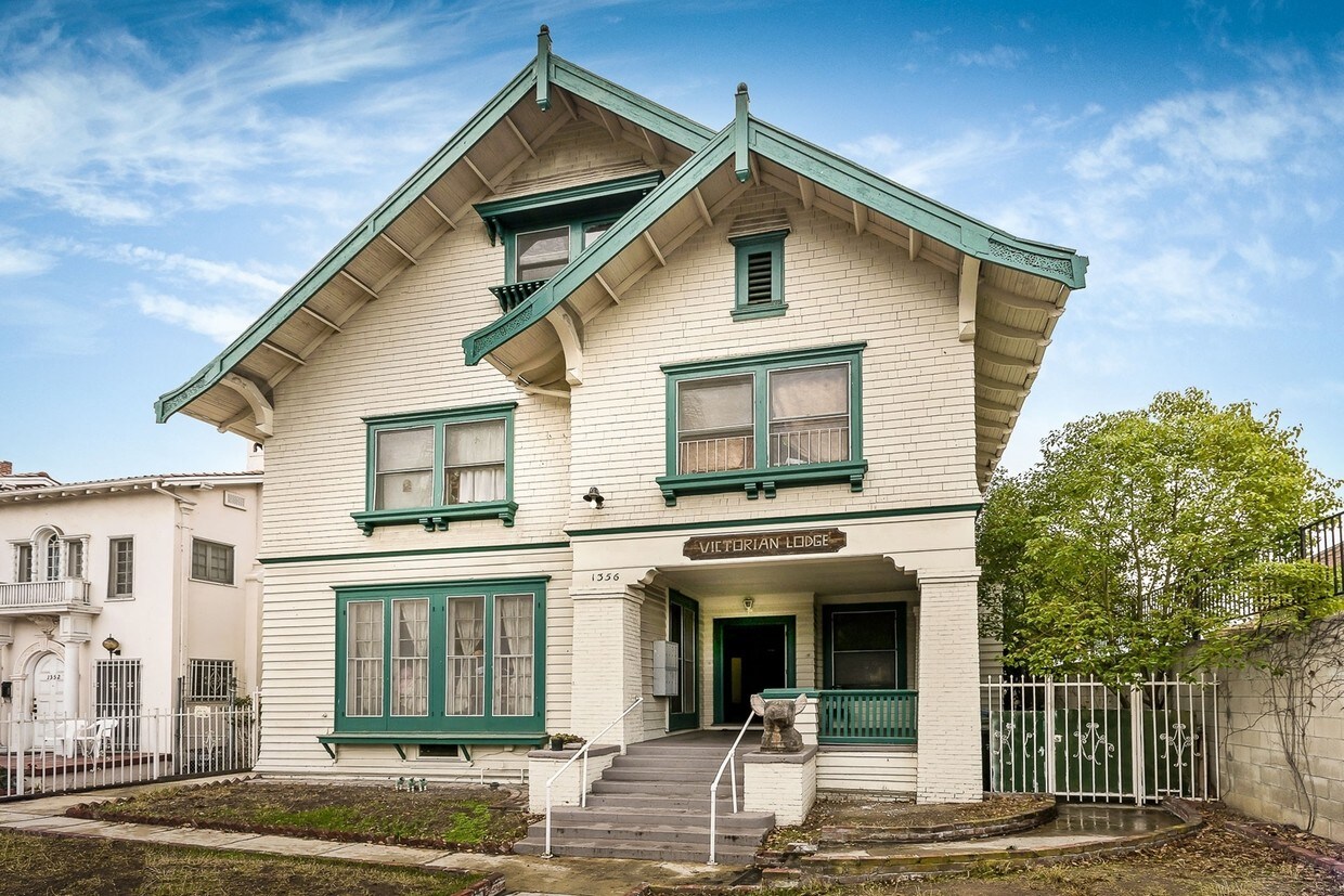 Primary Photo - 1356 S Westlake Ave