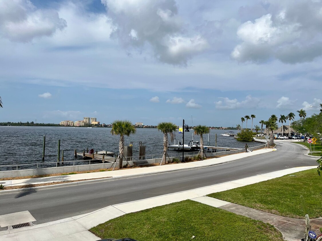 Primary Photo - Waterfront Paradise