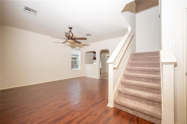 Foto del edificio - 1707 Big Bend Dr