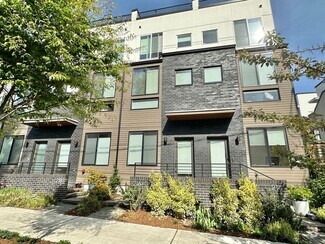 Building Photo - 216 18th Ave