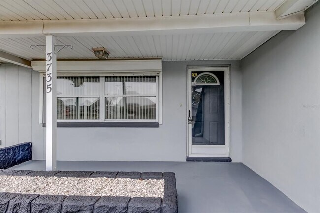 Foto del edificio - 3735 Mynabird Dr