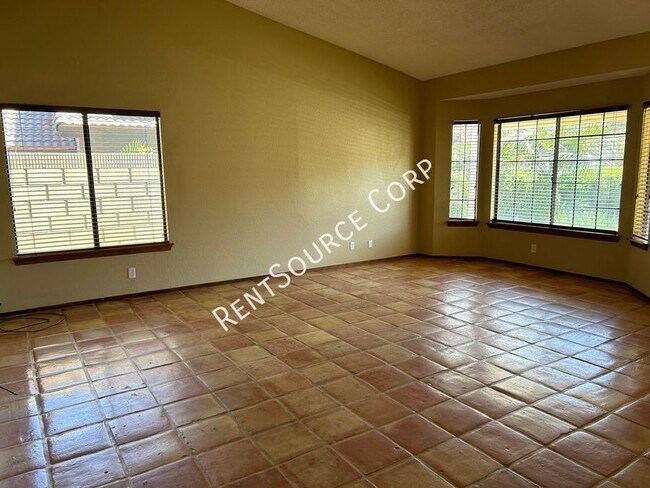 Foto del edificio - 4663 Cocina Ln