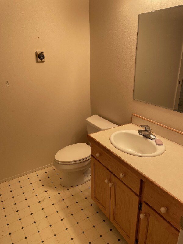 Building Photo - 5219 Rich View Dr E