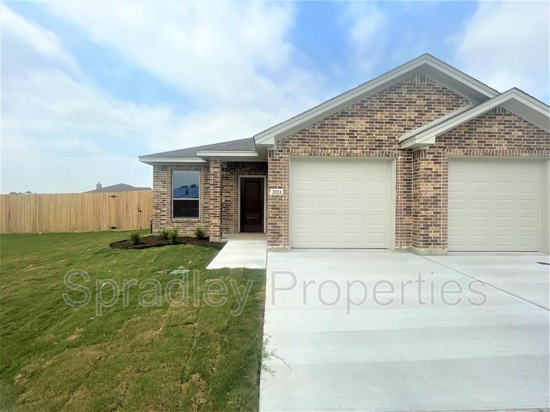 2001A Sparrow Cove, Troy, TX 76579 Condo for Rent in Troy, TX