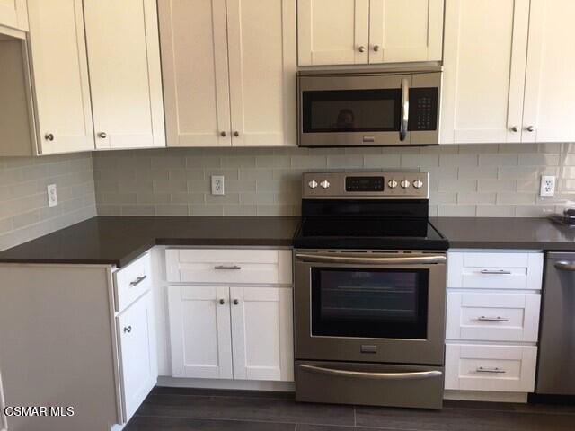 Foto del edificio - 3458 Highwood Ct