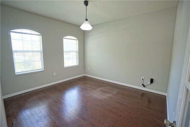 Building Photo - 2501 Erindale Oaks Ln