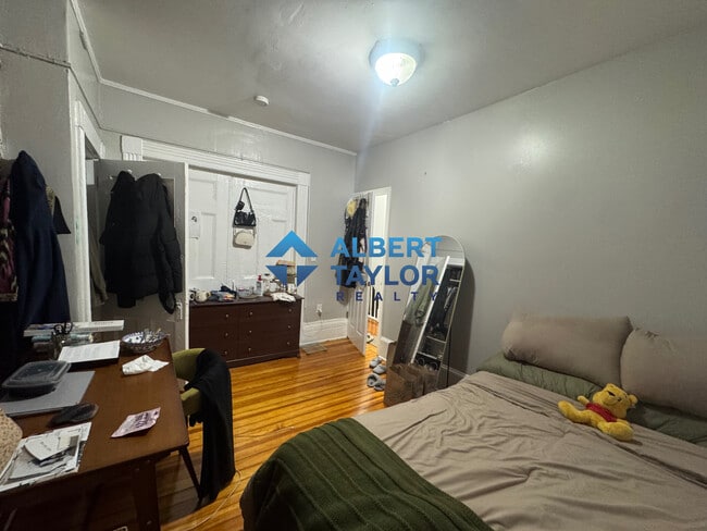 Building Photo - 5 Champney Pl