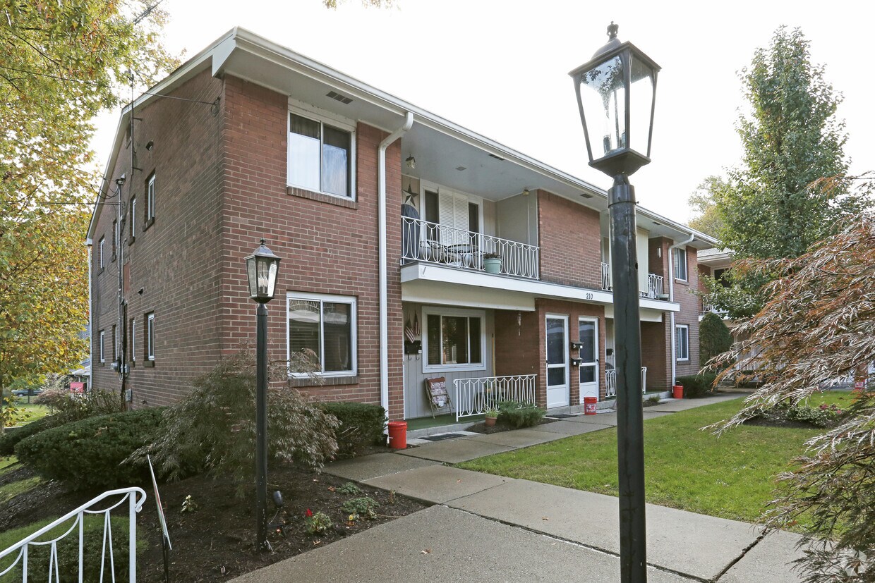 Sigella Property Apartments Apartments in Oakmont, PA