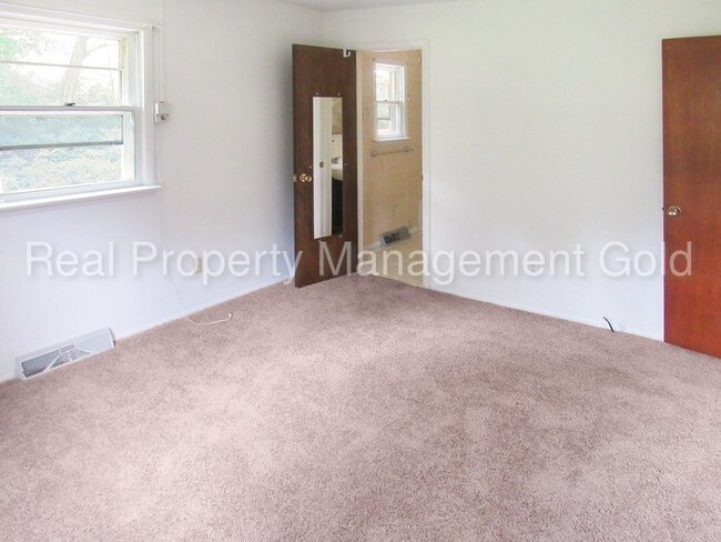 Building Photo - 45769 Guenther Dr