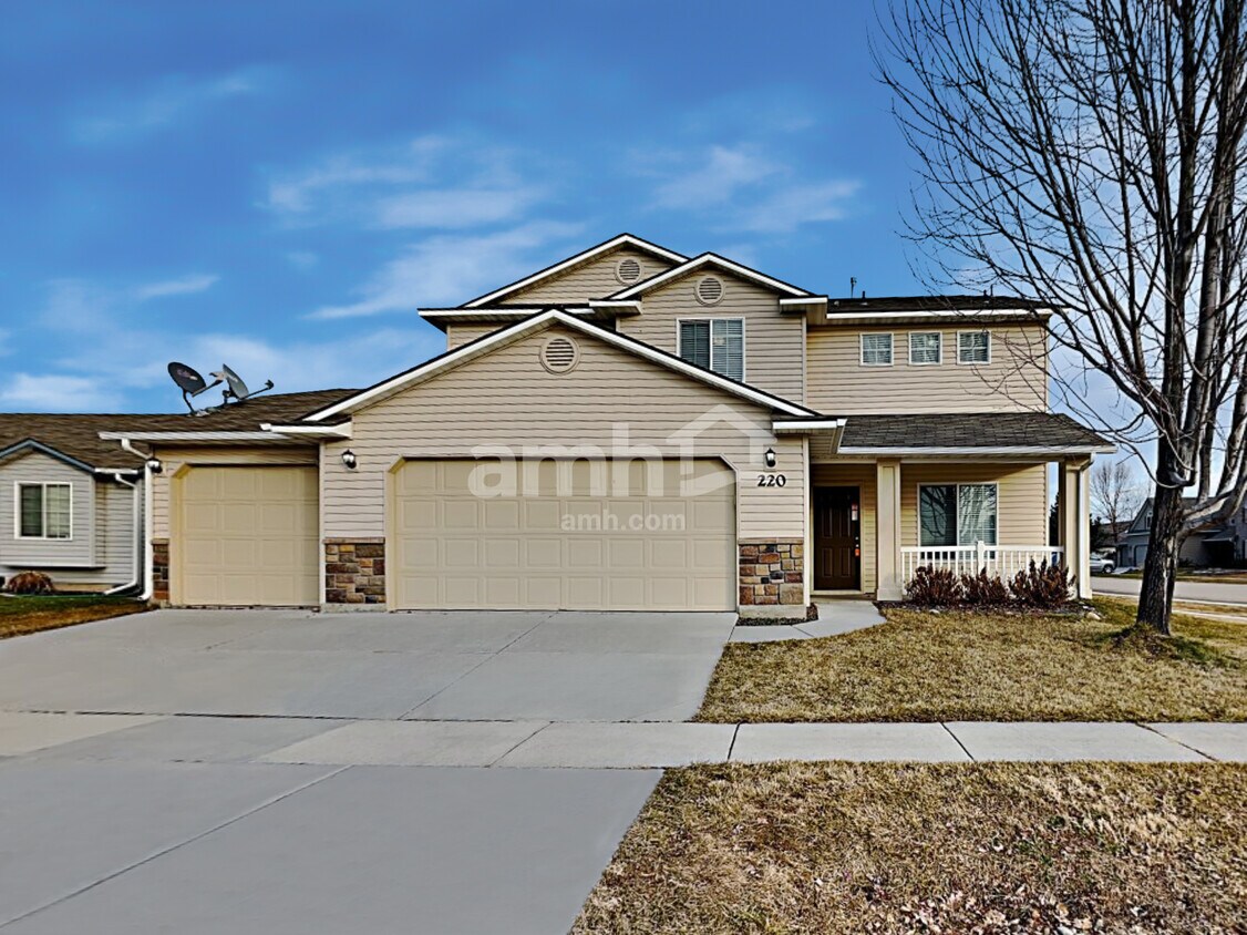 Foto principal - 220 Archer Rd