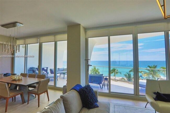 Foto del edificio - 16901 Collins Ave