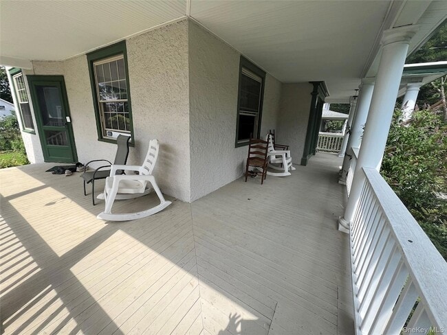 Photo - 27 Dosoris Way House