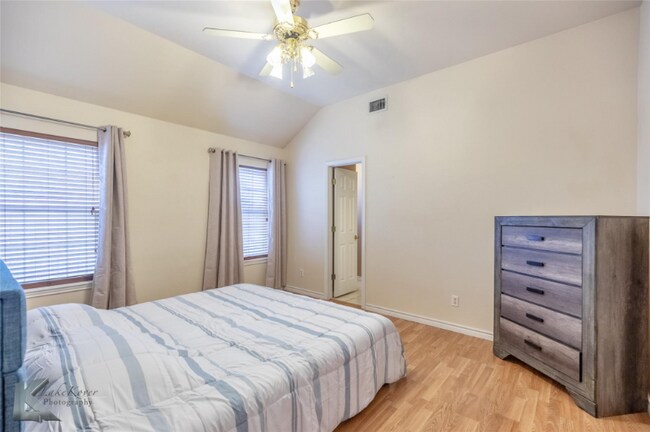 Foto del edificio - 3874 Purdue Ln