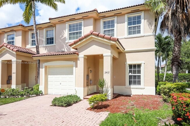 Building Photo - 2412 NE 41st Pl