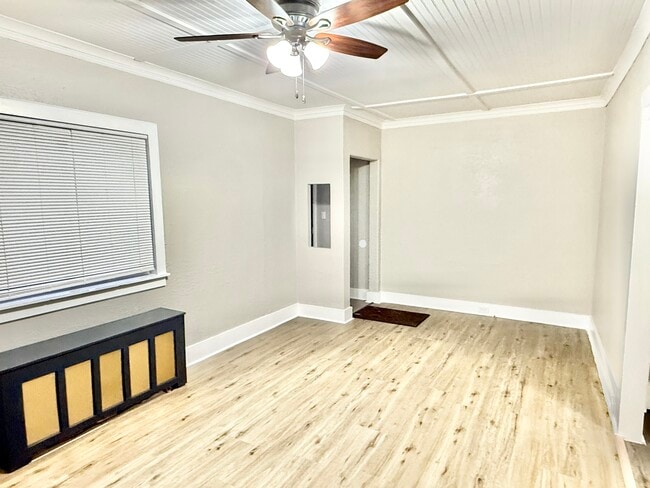 Building Photo - 2007 S 8th St