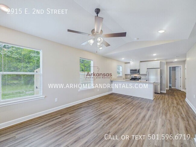 Foto del edificio - 2915 E 2nd St