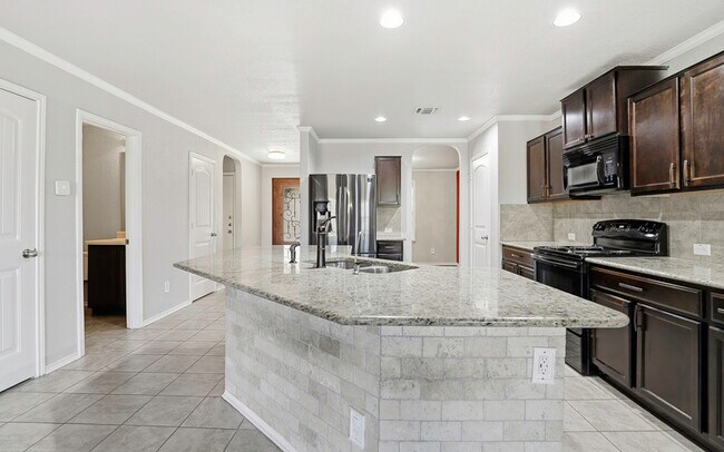 Building Photo - 11639 Hidden Terrace