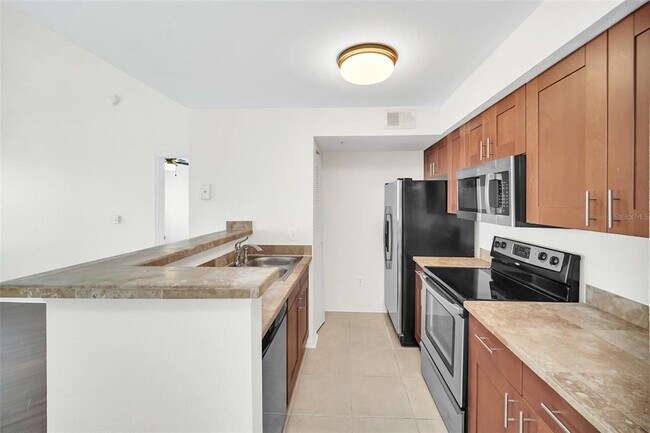 Building Photo - 2210 Grand Cayman Ct