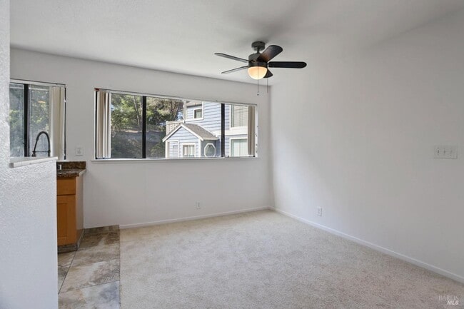 Foto del edificio - 219 Sea Crest Cir