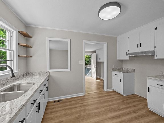 Building Photo - Build Equity While Leasing - Lease and Own...