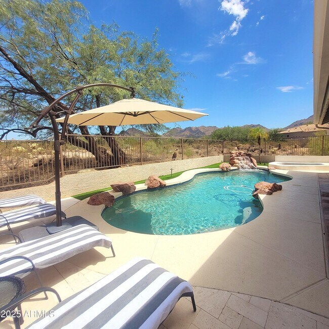 Building Photo - 9482 E Palm Tree Dr