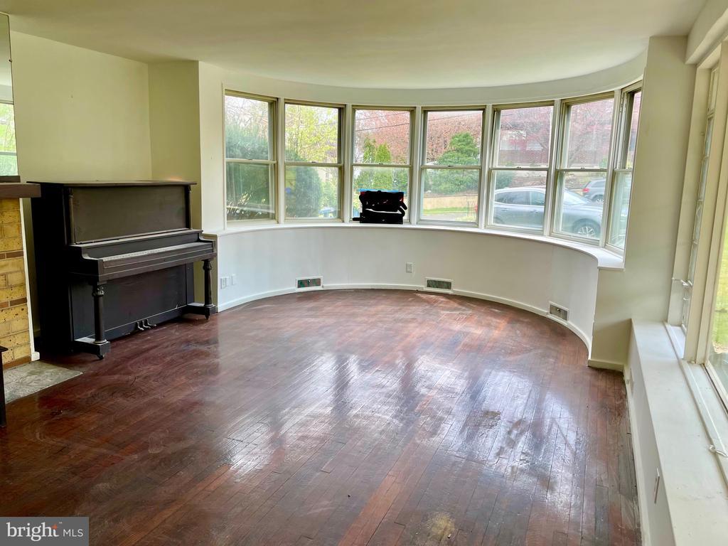 Foto principal - 119 Robbins Ave