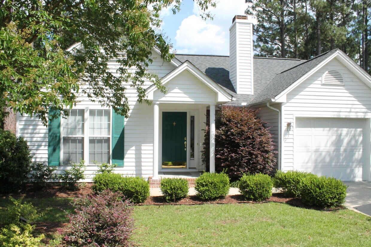 201 Muirkirk Way, Aberdeen, NC 28315 House Rental in Aberdeen, NC