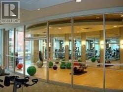 Building Photo - 763 Bay St.