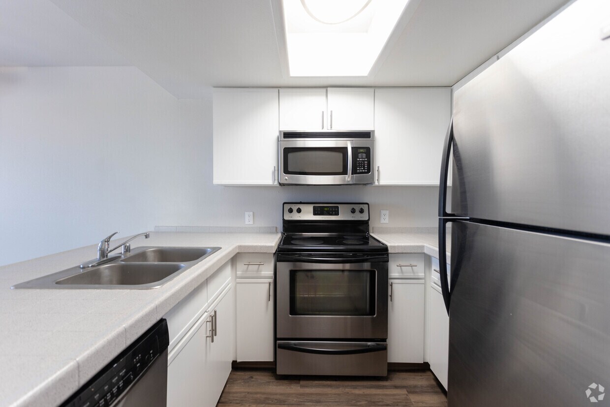 The Grove at Tramway Apartments Albuquerque, NM