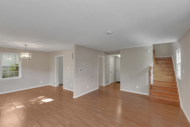 Foto del edificio - 3600 Kenilworth Driveway
