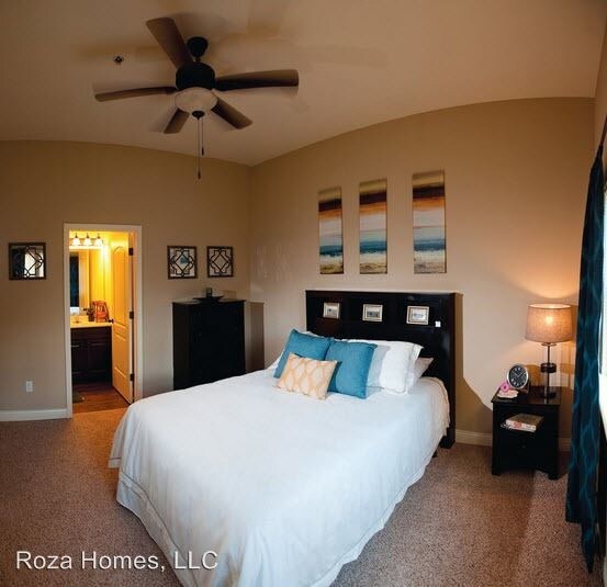 Foto del edificio - 4 br, 2 bath House - 704 E Normal