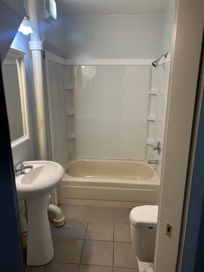 Foto del edificio - 415 4th Ave W