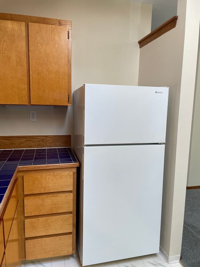 Building Photo - Langley Apartment with Utilities Included!