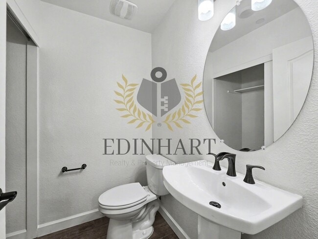 Foto del edificio - 4885 N Backer Ave