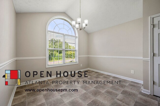 Building Photo - 6245 Glen Port Cir, Flowery Branch
