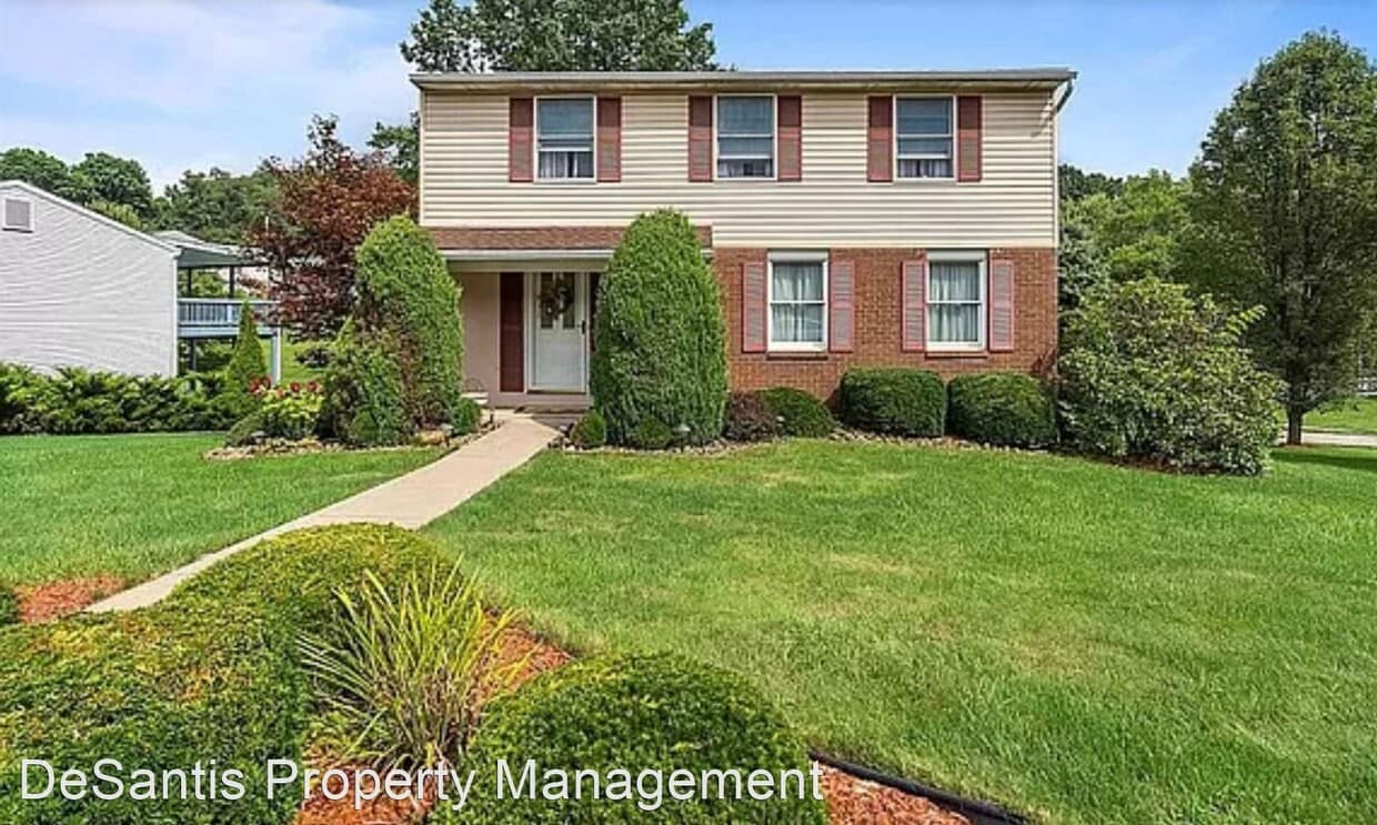 4 br, 2.5 bath House 6101 Chatham Drive House Rental in Aliquippa