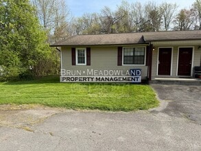 Building Photo - 1930 Lovell Rd