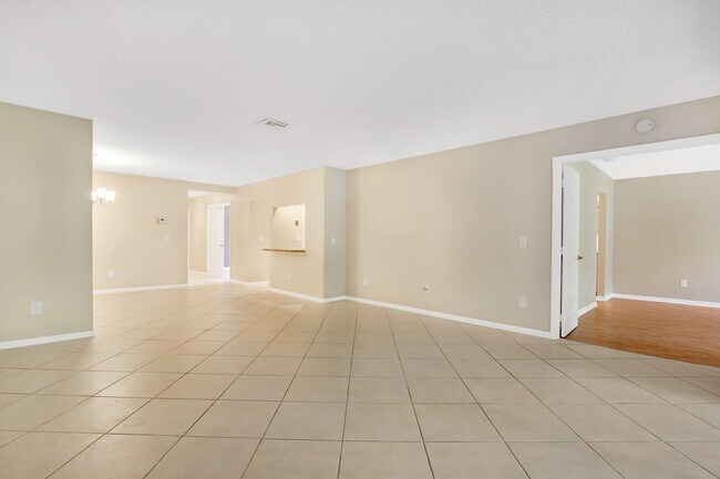 Building Photo - 9280 Sable Ridge Cir