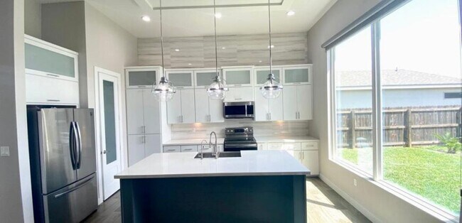 Foto del edificio - 2117 Queens Ave