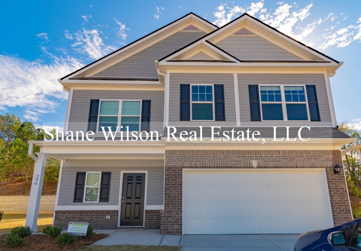 Foto principal - Spacious 3 BR / 2.5 home located near Vall...