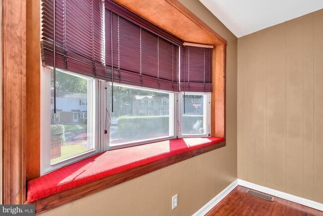 Foto del edificio - 1466 Bluejay Rd