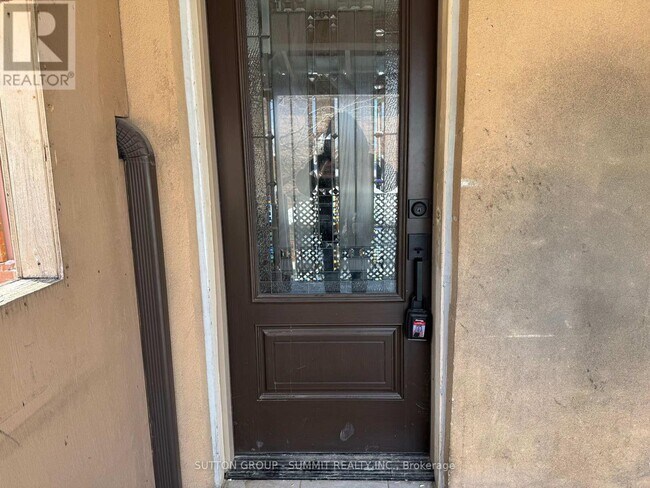 Photo du bâtiment - 2005 Dufferin St