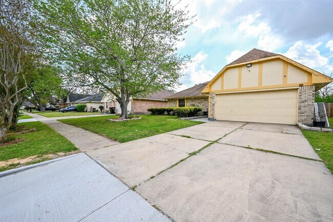 Foto del edificio - 14431 Royal Hill Dr