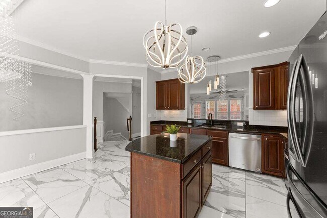 Building Photo - 2876 Overlook Way NE