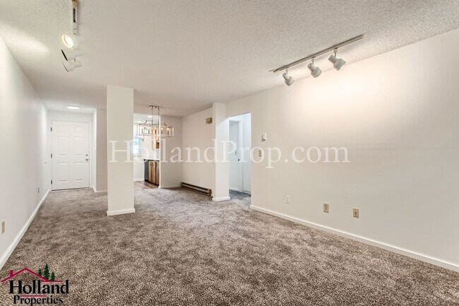 Foto del edificio - Single level condo in a Great Area!