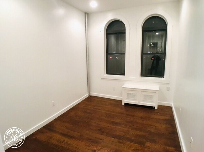 Building Photo - 410 Eastern Pkwy