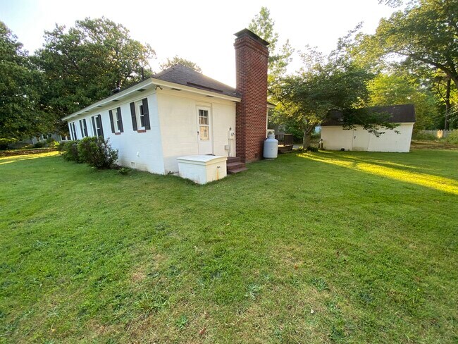 Building Photo - 57 Irvinville Ln